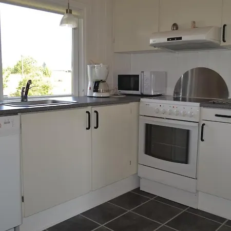 Three Bedroom Holiday In Hvide Sande